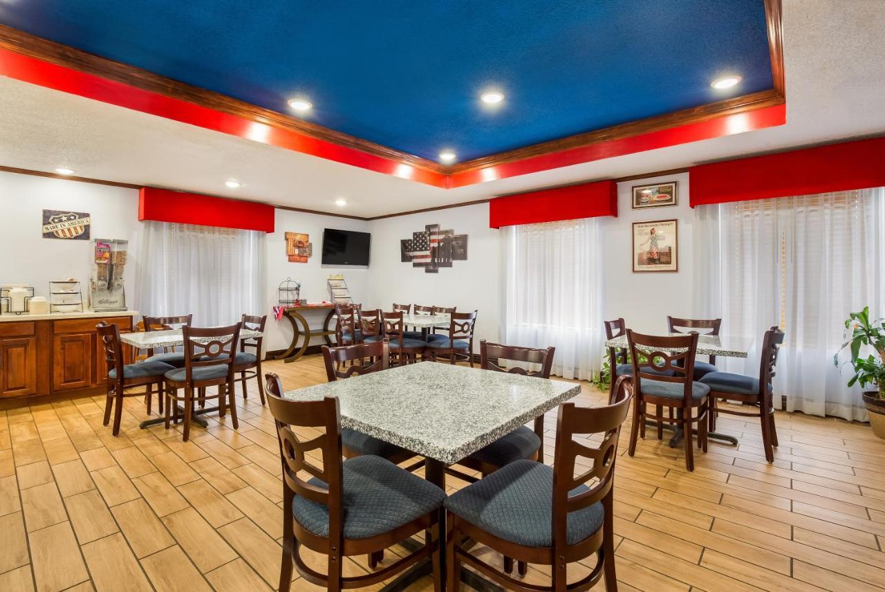 Hometown Inn Thomasville エクステリア 写真