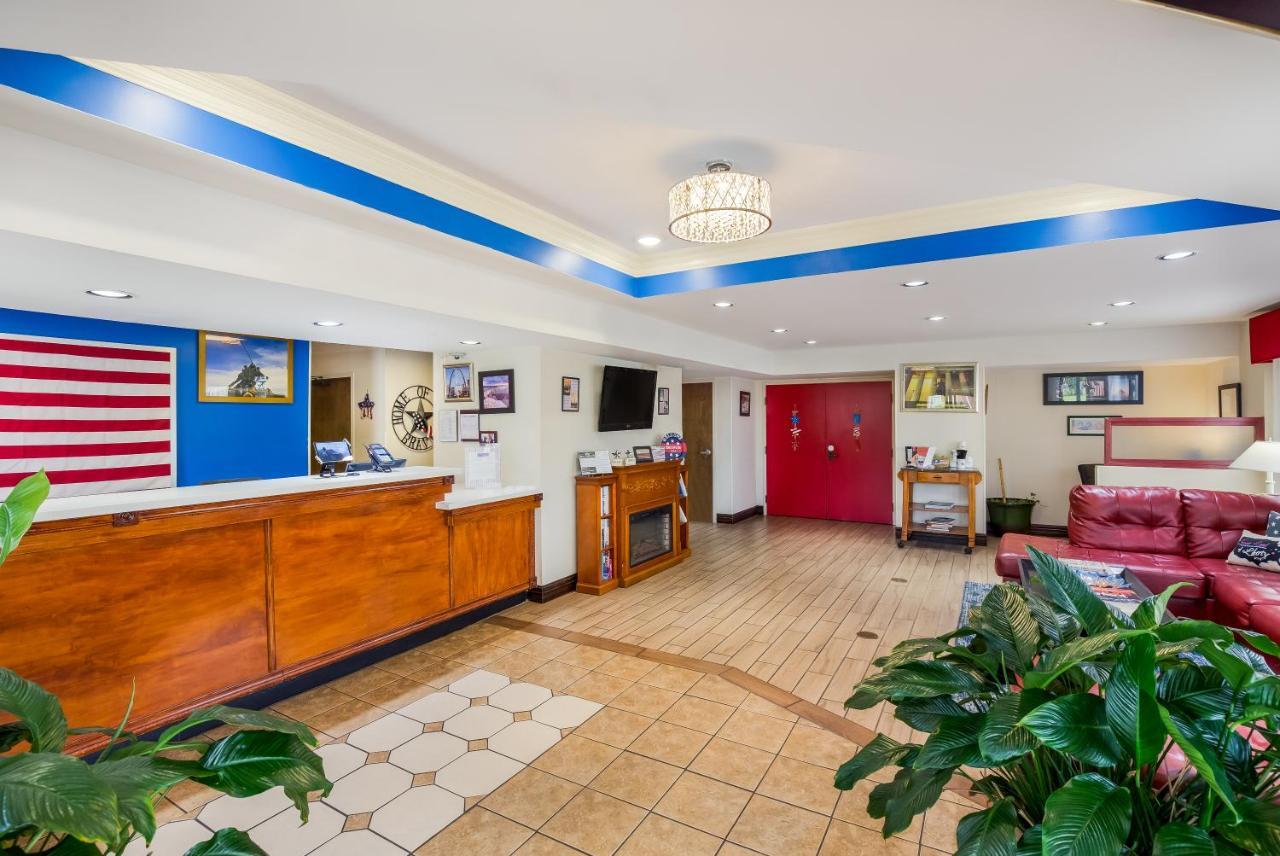 Hometown Inn Thomasville エクステリア 写真
