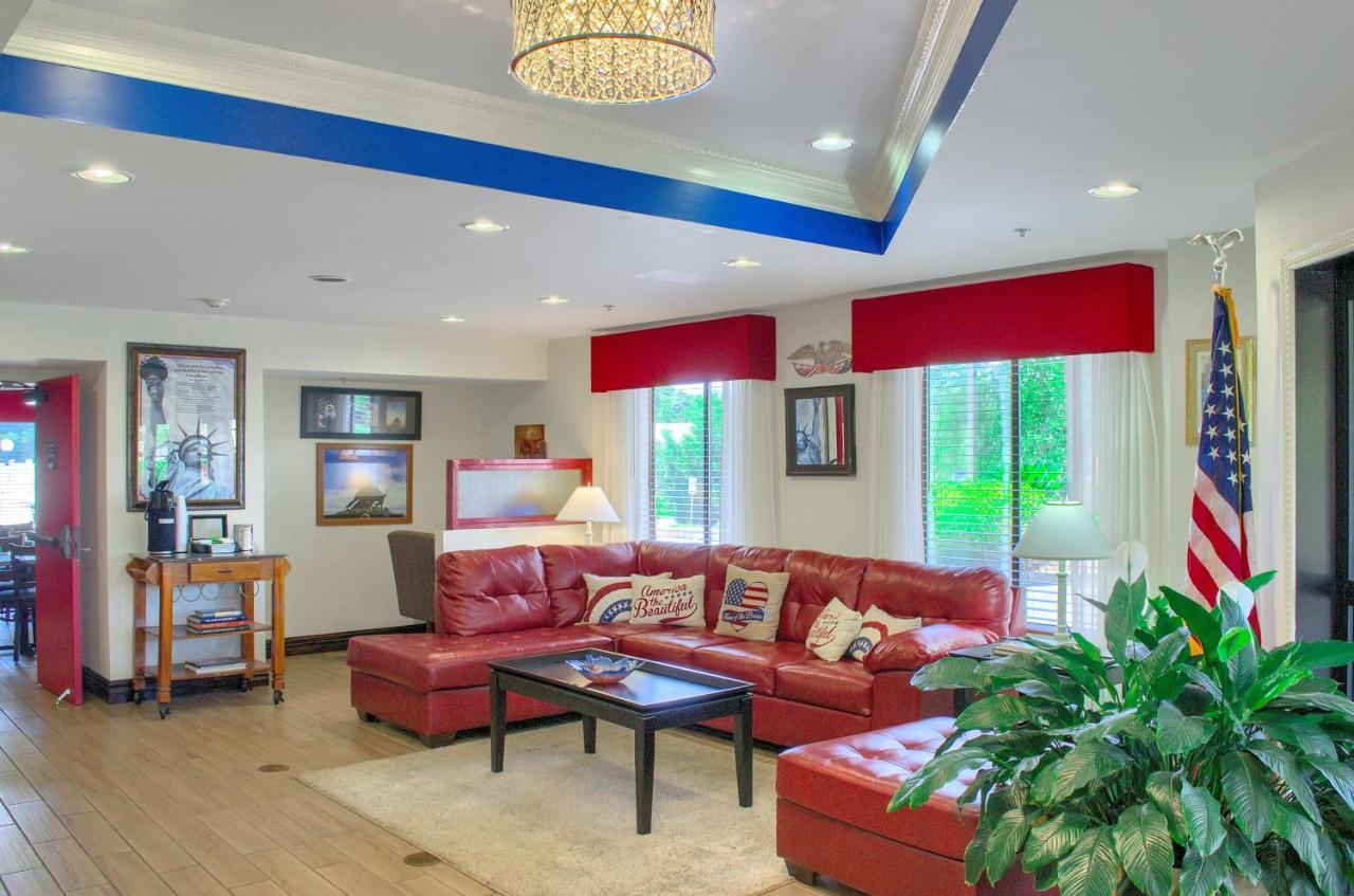 Hometown Inn Thomasville エクステリア 写真